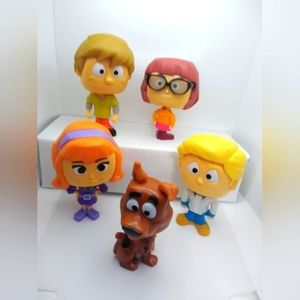 Scooby-Doo and The Gang McDonald's Happy Meal Bobbleheads 2021